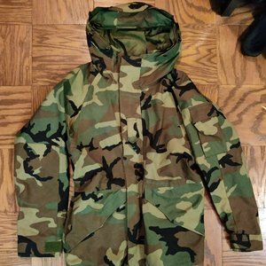 USMC Cold Weather Camouflage Parka Size Medium-Reg